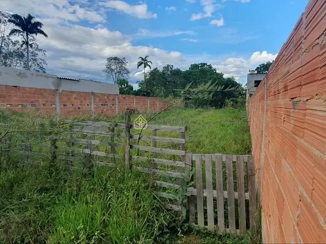 Terreno com 435m², à venda, no bairro Centro em Porto Real