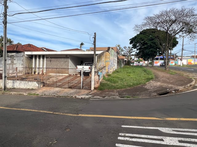 Terreno com 450m², à venda, no bairro Centro em Londrina