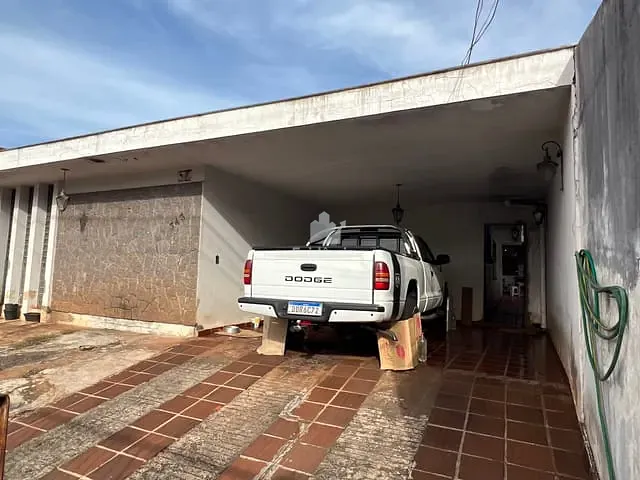 Terreno com 450m², à venda, no bairro Centro em Londrina