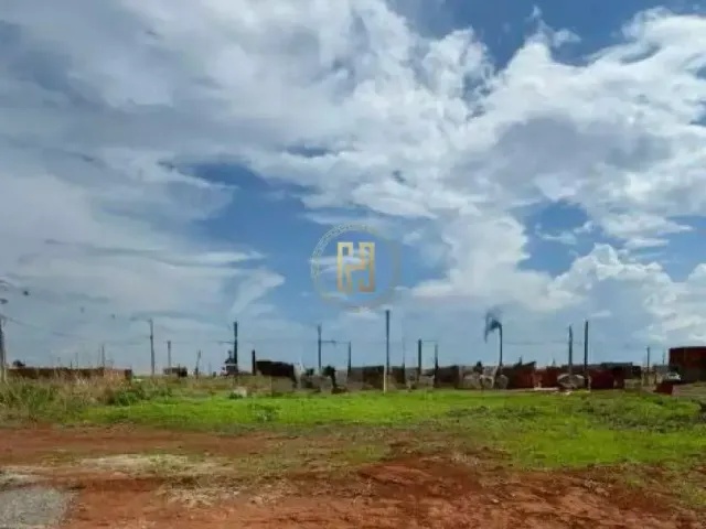 Terreno com 256m², à venda, no bairro Loteamento Veneza em Santa Rita do Trivelato