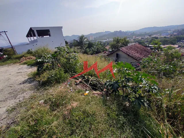 Terreno com 360m², à venda, no bairro Coelho em São Gonçalo