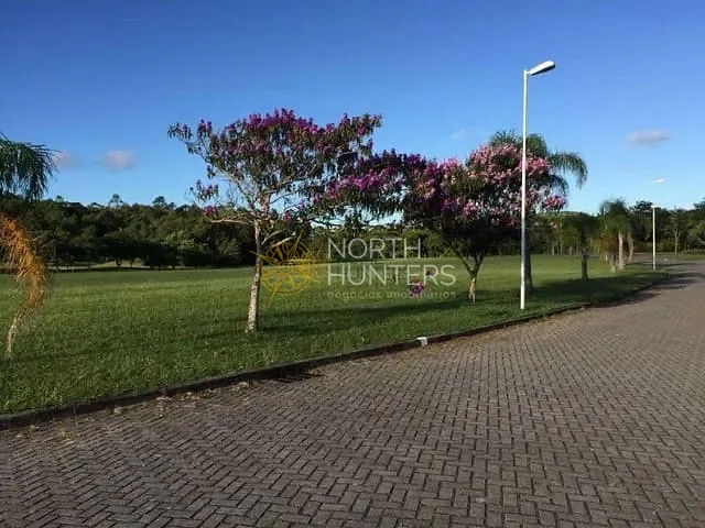 Terreno com 890m², à venda, no bairro Ingleses do Rio Vermelho em Florianópolis