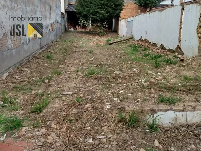 Terreno com 240m², à venda, no bairro Centro em Caçapava