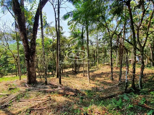 Terreno com 777m², à venda, no bairro Fazendinha (Penedo) em Itatiaia