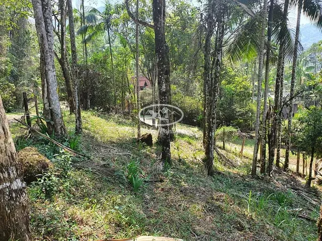 Terreno com 777m², à venda, no bairro Fazendinha (Penedo) em Itatiaia