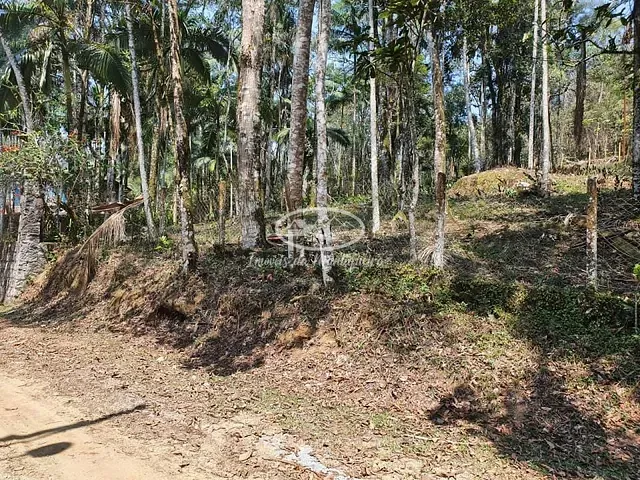 Terreno com 777m², à venda, no bairro Fazendinha (Penedo) em Itatiaia