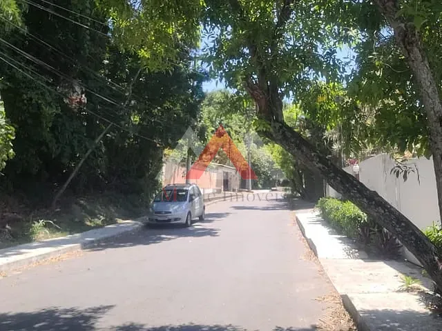 Terreno com 800m², à venda, no bairro Itaipu em Niterói