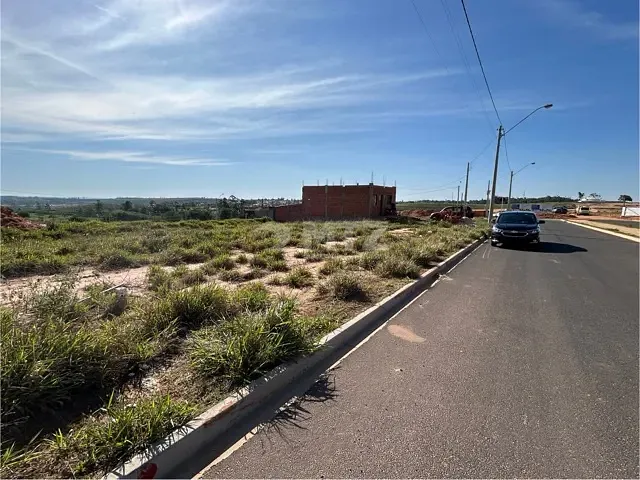 Terreno com 200m², à venda, no bairro Loteamento Parque Cidade em Botucatu