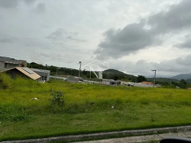 Terreno com 216m², à venda, no bairro Pindobas em Maricá