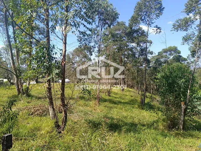 Terreno com 600m², à venda, no bairro Chácaras das Colinas em Franco da Rocha