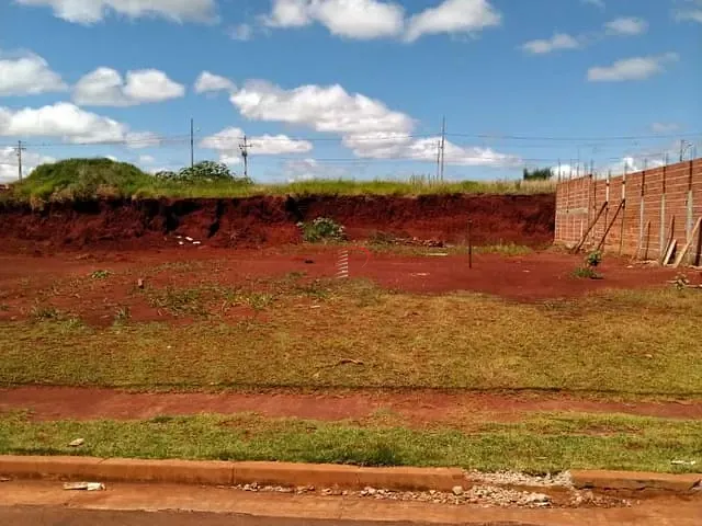 Terreno com 375m², à venda, no bairro Colinas em Londrina
