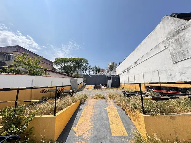 Terreno com 420m², à venda, no bairro Setor Aeroporto em Goiânia