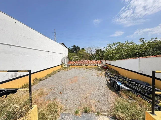 Terreno com 420m², à venda, no bairro Setor Aeroporto em Goiânia