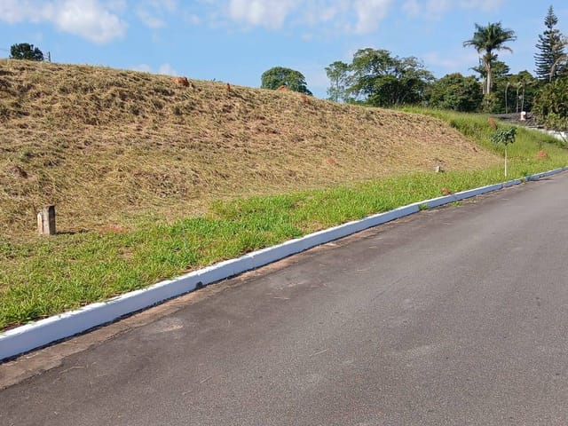 Terreno com 663m², à venda, no bairro Morada dos Nobres em Taubaté