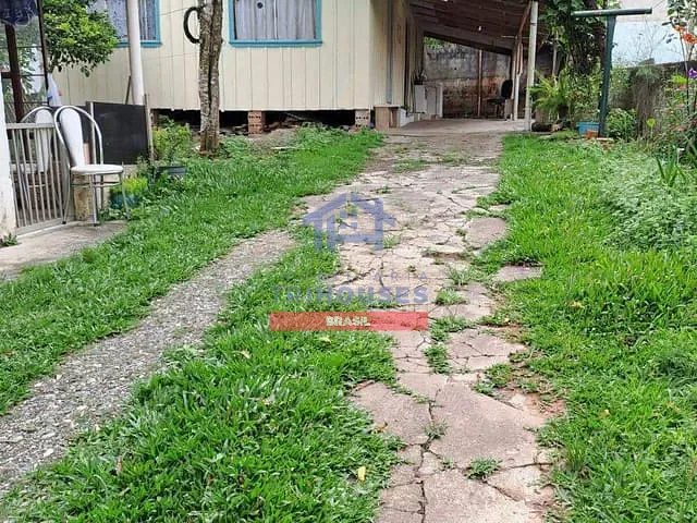 Terreno com 360m², à venda, no bairro Arruda em Colombo