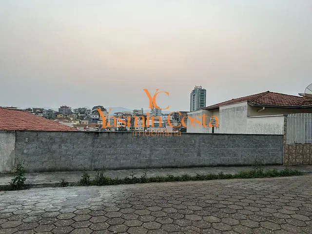 Terreno com 226m², à venda, no bairro Vila Ramos em Cambuí