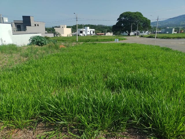 Terreno com 208m², à venda, no bairro Pousada do Sol em São João da Boa Vista