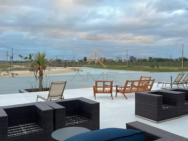 Terreno com 240m², à venda, no bairro Laranjal em Pelotas