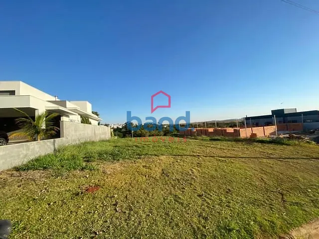 Terreno com 800m², à venda, no bairro Portal dos Bandeirantes - II em Porto Feliz