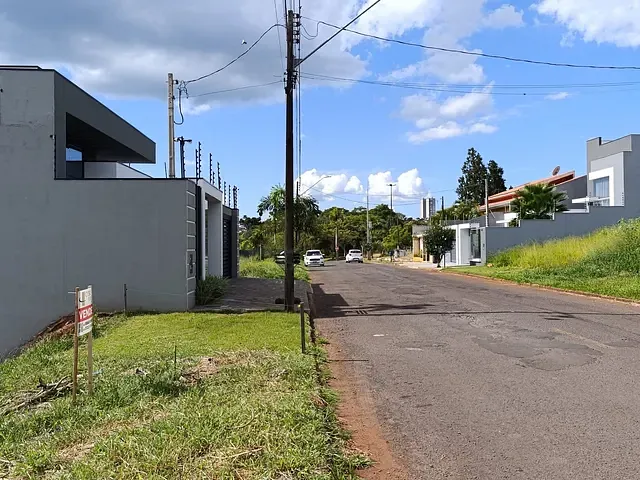 Terreno com 360m², à venda, no bairro Residencial Cazarim em Apucarana
