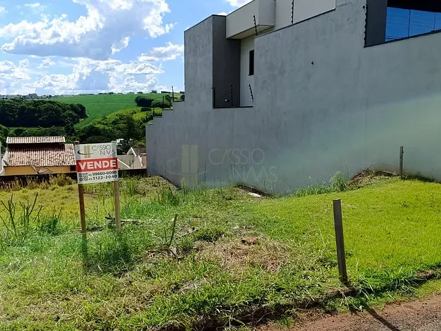 Terreno com 360m², à venda, no bairro Residencial Cazarim em Apucarana