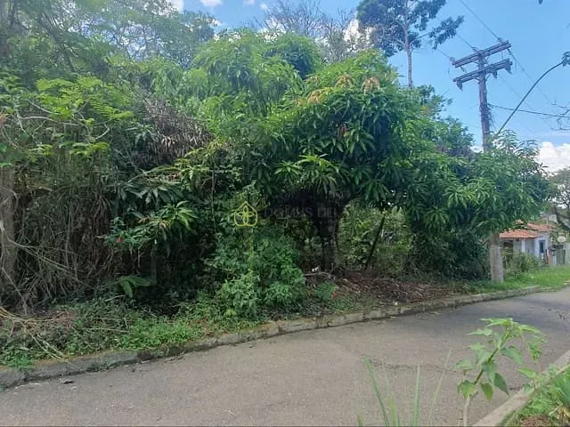 Terreno com 3000m², à venda, no bairro Vila Pinheiro em Itatiaia