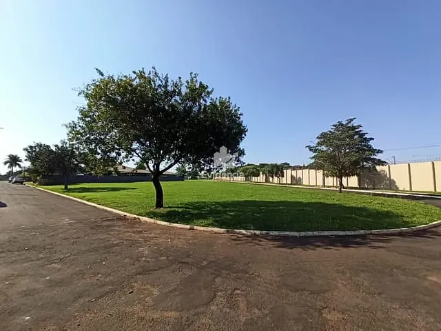Terreno com 984m², à venda, no bairro Jardim Tarobá em Cambé
