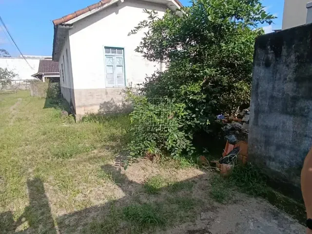 Terreno com 250m², à venda, no bairro Centro em Guapimirim