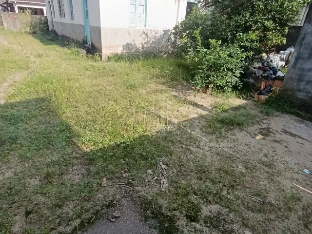 Terreno com 250m², à venda, no bairro Centro em Guapimirim