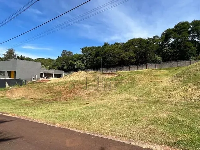 Terreno com 1350m², à venda, no bairro Esperança em Londrina