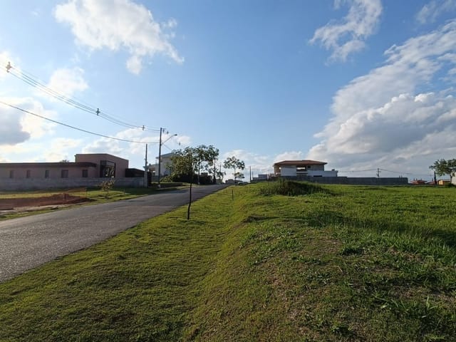 Terreno com 1000m², à venda, no bairro Residencial Fazenda Alta Vista em Salto de Pirapora