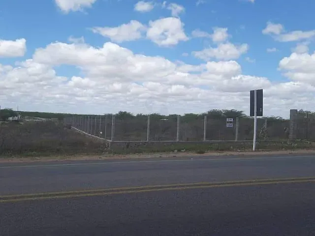 Terreno com 2000m², à venda, no bairro Jardim Bahia em Paulo Afonso