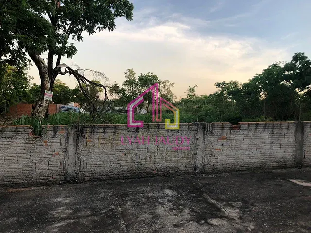Terreno com 540m² 1 quarto e 1 banheiro, à venda, no bairro Jardim Universitário em Cuiabá