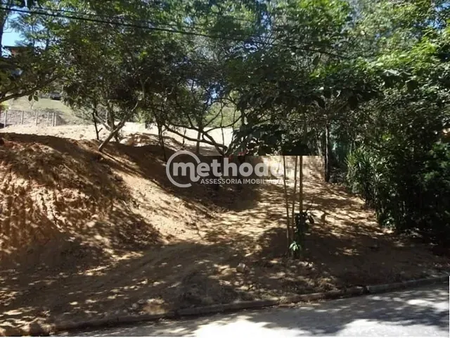 Terreno com 2000m², à venda, no bairro Colinas do Ermitage (Sousas) em Campinas