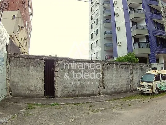 Terreno com 367m², à venda, no bairro Ipiranga em Guarapari