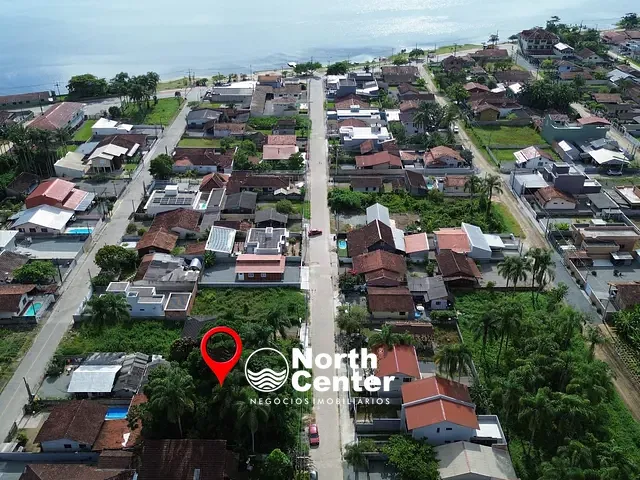 Terreno com 313m², à venda, no bairro Costeira em Balneário Barra do Sul