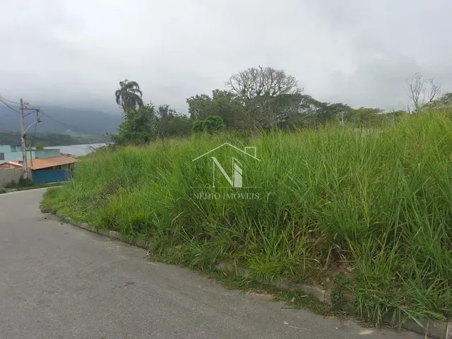 Terreno com 369m², à venda, no bairro Jacaroá em Maricá