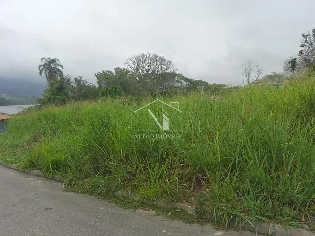Terreno com 369m², à venda, no bairro Jacaroá em Maricá