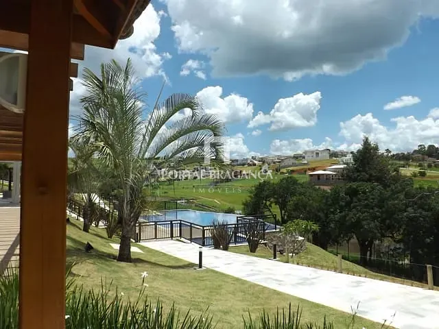 Terreno com 360m², à venda, no bairro Condomínio Residencial e Comercial Fazenda Santa Petronilla em Bragança Paulista