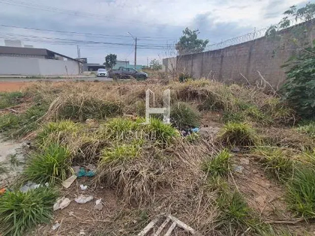 Terreno com 260m², à venda, no bairro Residencial Santa Fé I em Goiânia