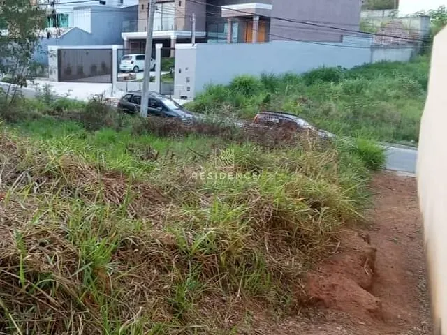 Terreno com 477m², à venda, no bairro Jardim Belvedere em Volta Redonda