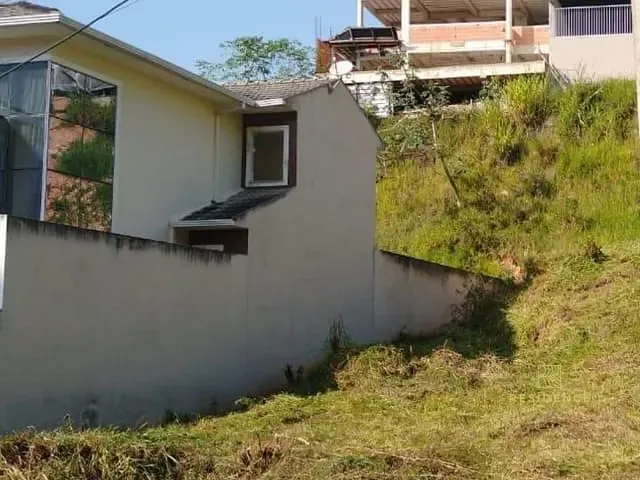 Terreno com 477m², à venda, no bairro Jardim Belvedere em Volta Redonda
