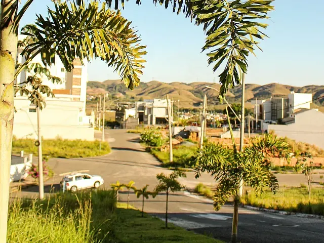 Terreno com 477m², à venda, no bairro Jardim Belvedere em Volta Redonda
