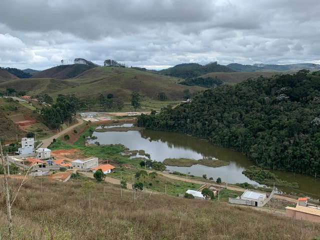Terreno com 745m², à venda, no bairro Grama em Juiz de Fora