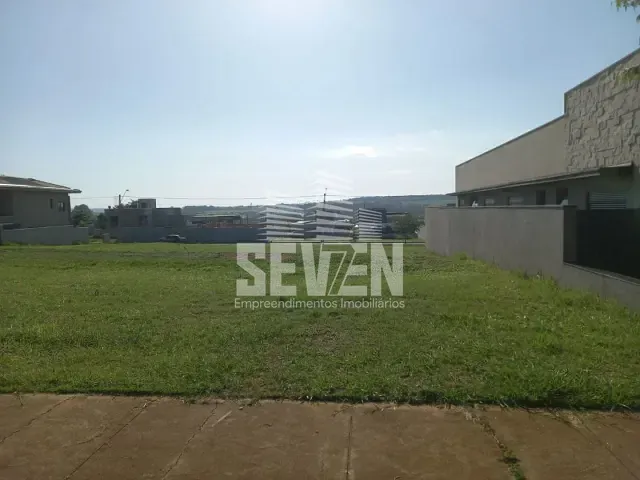Terreno com 421m², à venda, no bairro Panorama Parque em Bauru