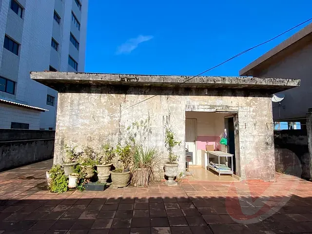 Terreno com 343m², à venda, no bairro Jardim Imperador em Praia Grande