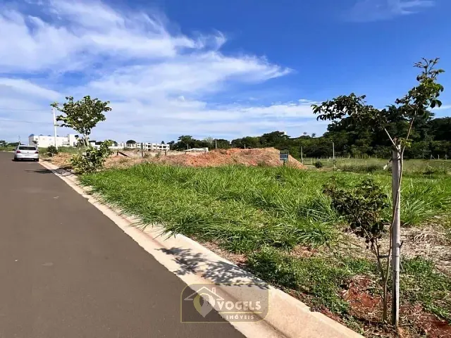 Terreno com 363m², à venda, no bairro Florabella I em Holambra