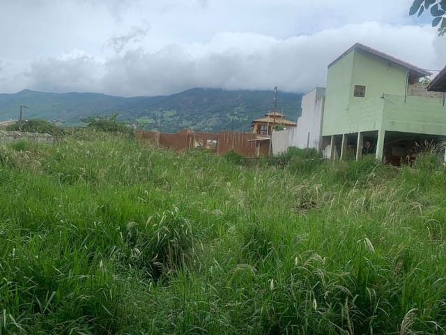 Terreno com 500m², à venda, no bairro Godoy em Extrema