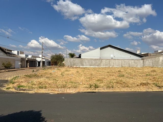 Foto do Terreno - 🏡 Terreno de Esquina com 477m² à Venda no Jardim Europa III | Yes Gestão Imobiliária