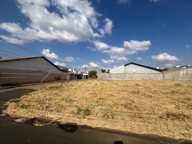 Foto do Terreno - 🏡 Terreno de Esquina com 477m² à Venda no Jardim Europa III | Yes Gestão Imobiliária